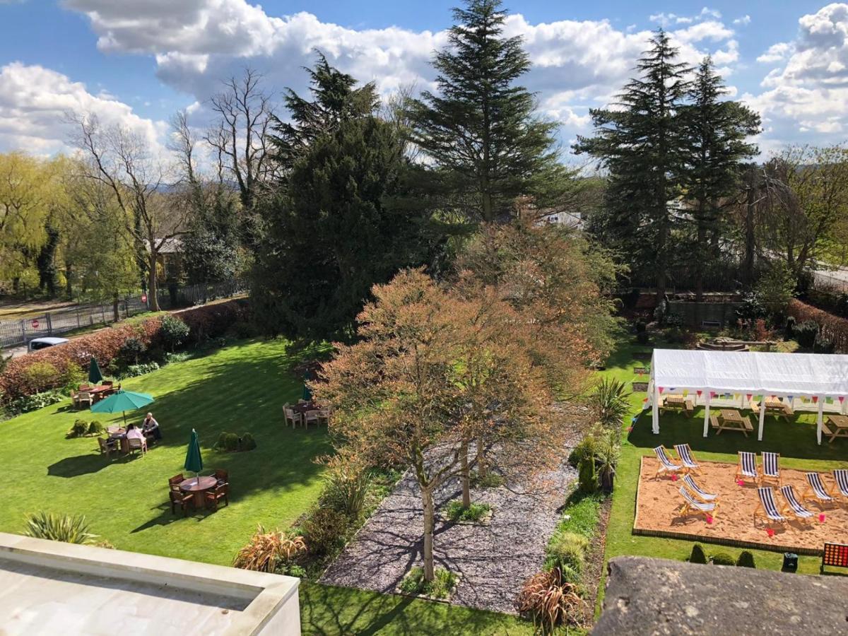 Best Western Plus Pinewood Manchester Airport-Wilmslow Hotel Екстер'єр фото