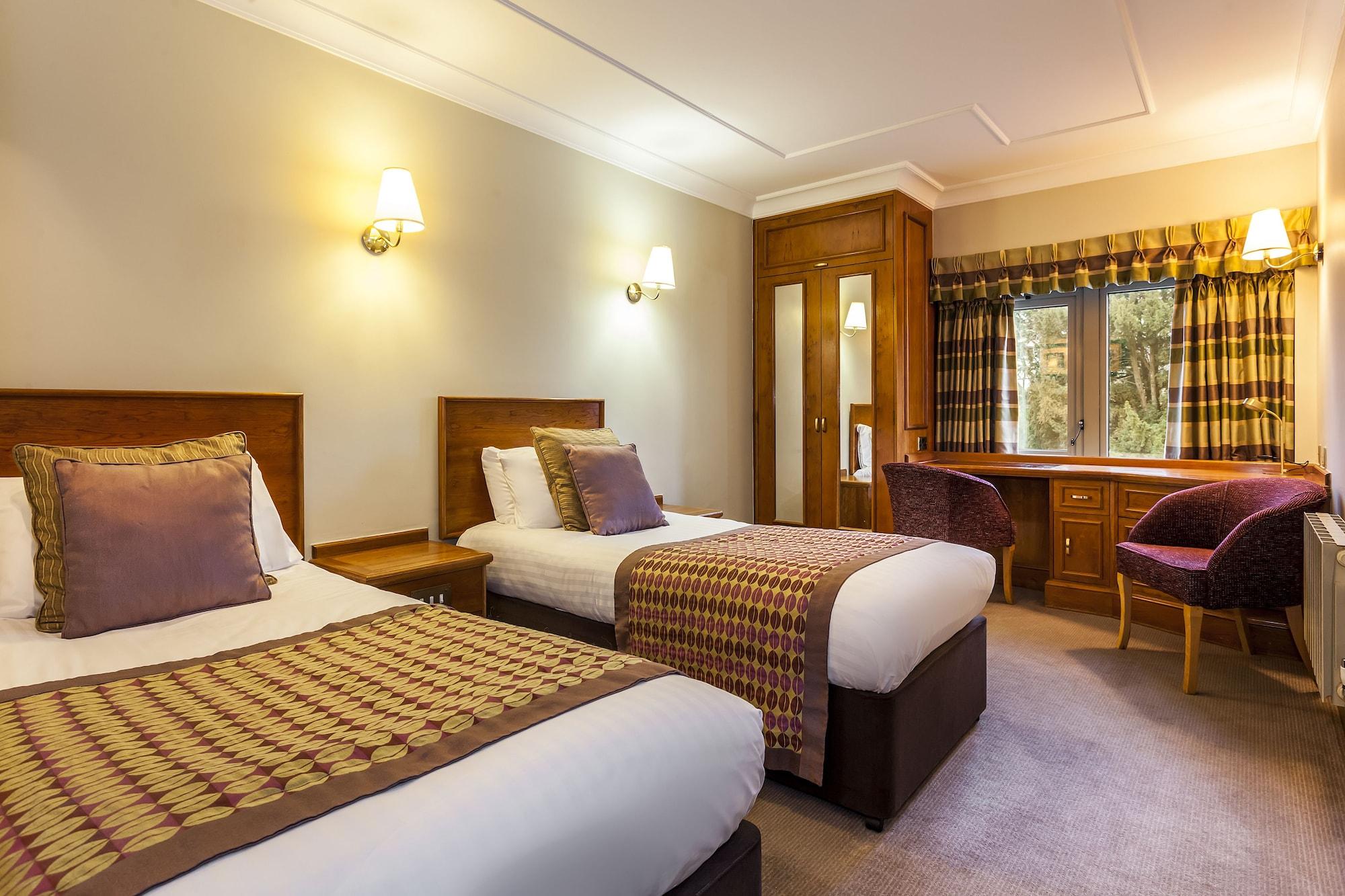 Best Western Plus Pinewood Manchester Airport-Wilmslow Hotel Екстер'єр фото