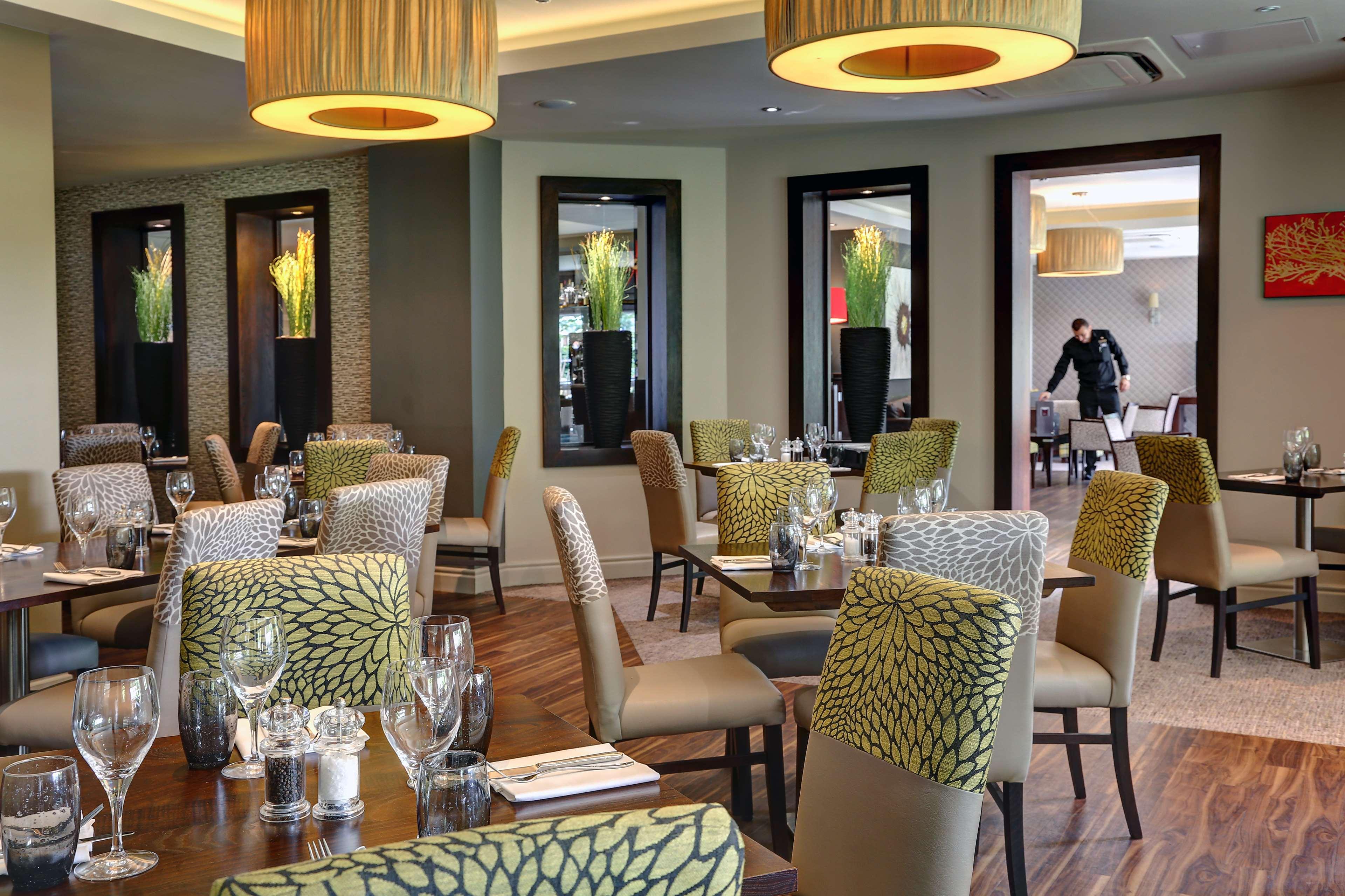 Best Western Plus Pinewood Manchester Airport-Wilmslow Hotel Екстер'єр фото