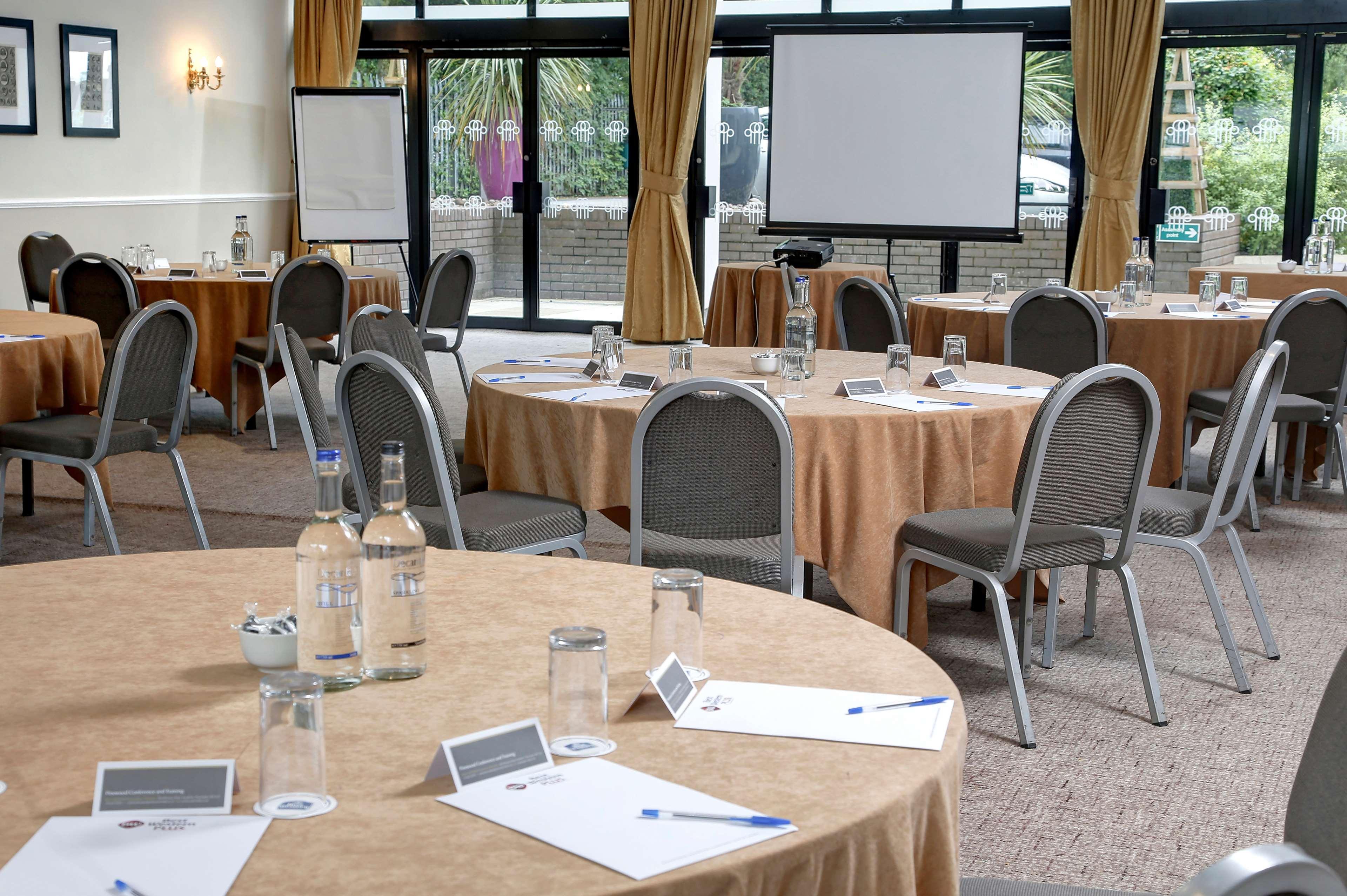 Best Western Plus Pinewood Manchester Airport-Wilmslow Hotel Екстер'єр фото