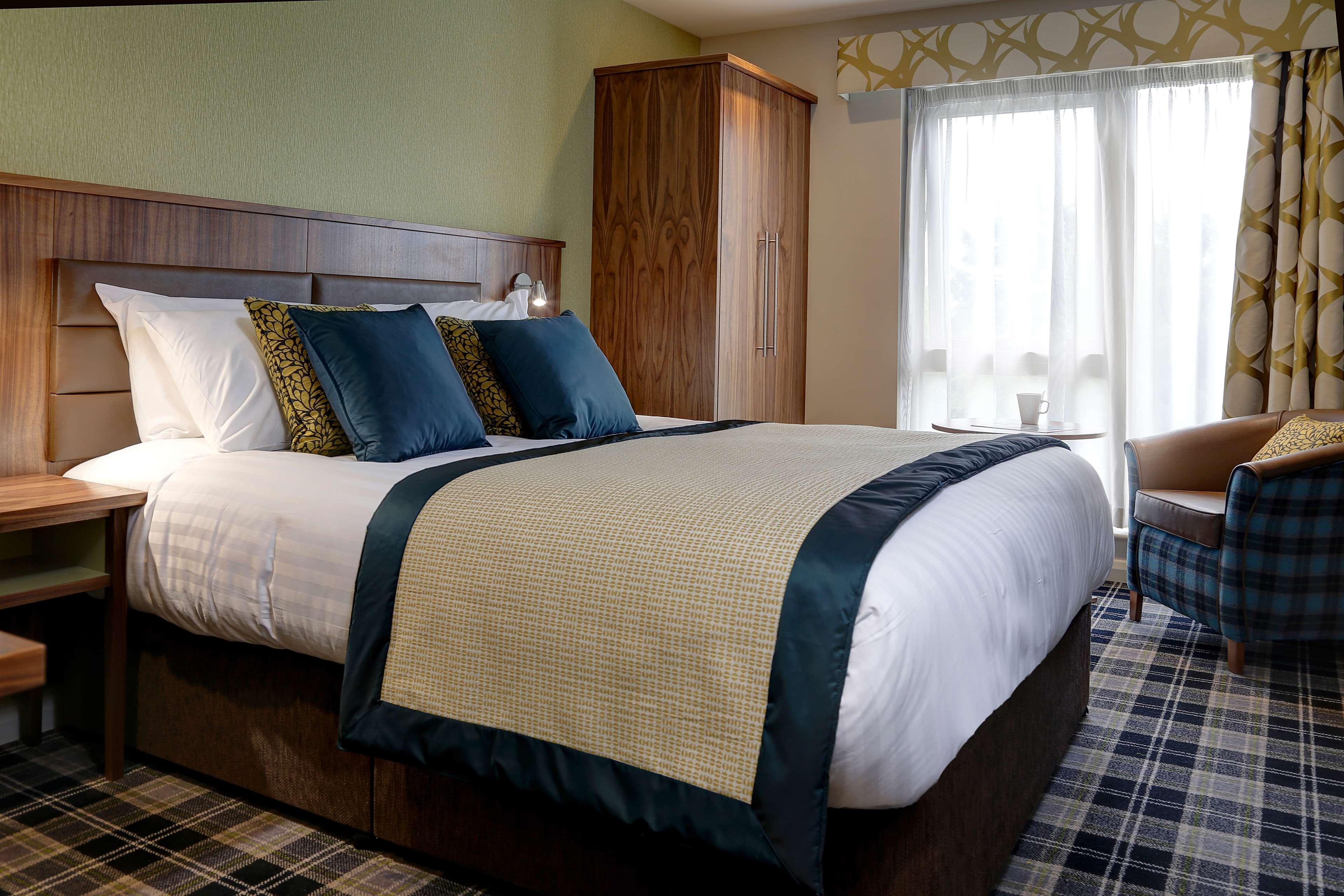 Best Western Plus Pinewood Manchester Airport-Wilmslow Hotel Екстер'єр фото