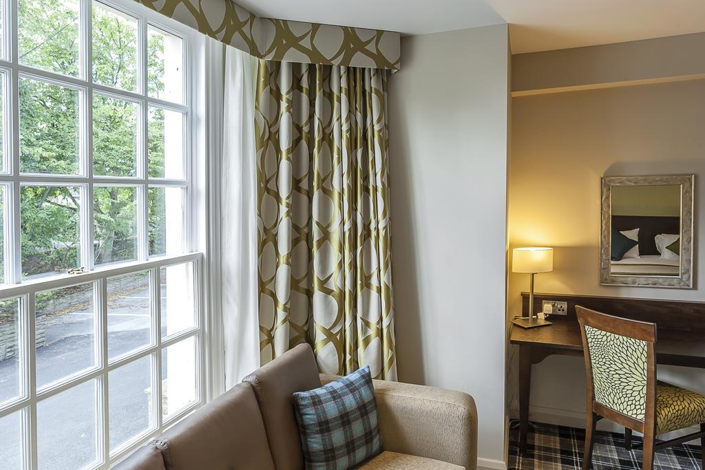 Best Western Plus Pinewood Manchester Airport-Wilmslow Hotel Екстер'єр фото