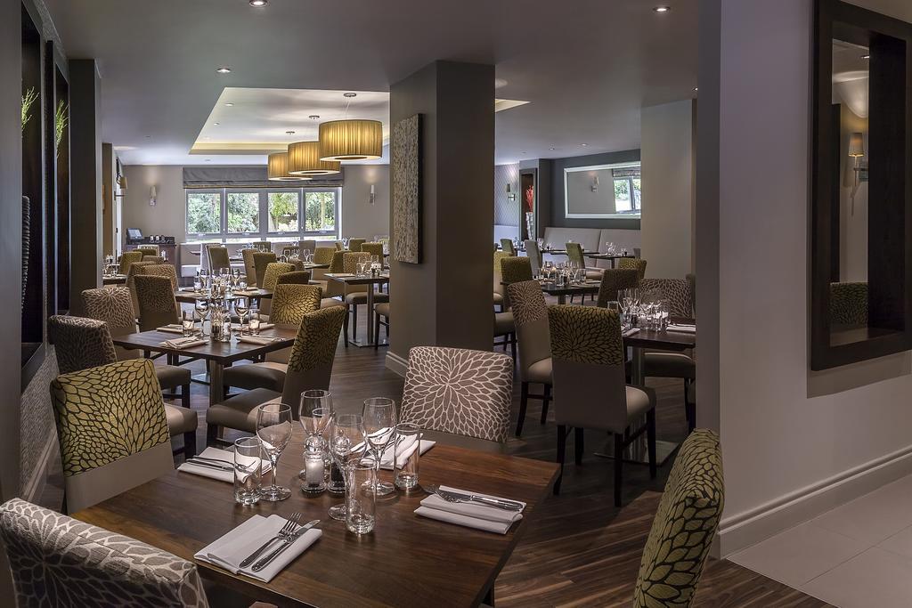 Best Western Plus Pinewood Manchester Airport-Wilmslow Hotel Екстер'єр фото