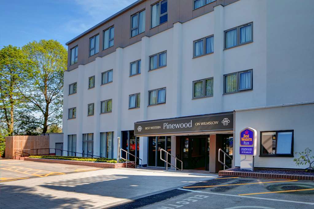 Best Western Plus Pinewood Manchester Airport-Wilmslow Hotel Екстер'єр фото
