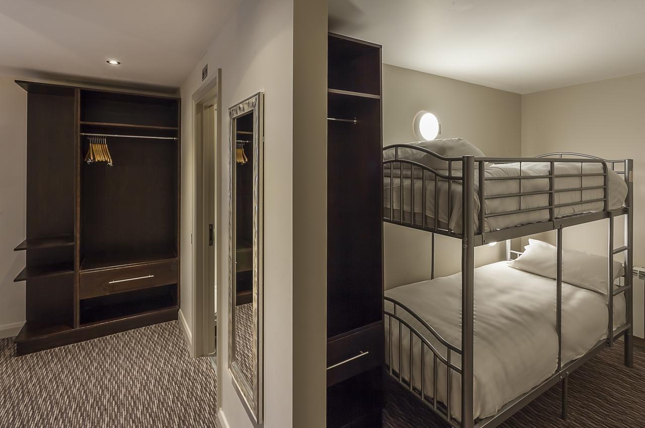 Best Western Plus Pinewood Manchester Airport-Wilmslow Hotel Екстер'єр фото