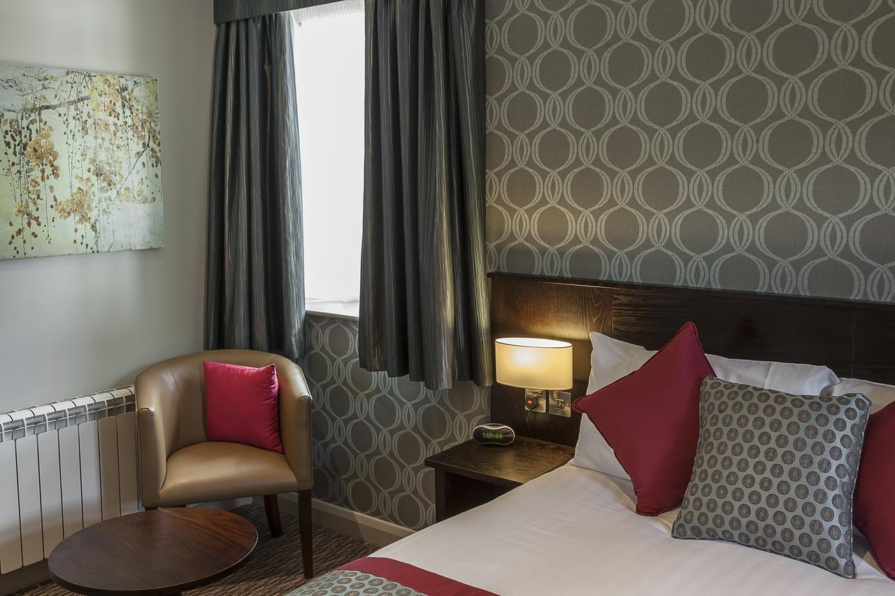Best Western Plus Pinewood Manchester Airport-Wilmslow Hotel Екстер'єр фото