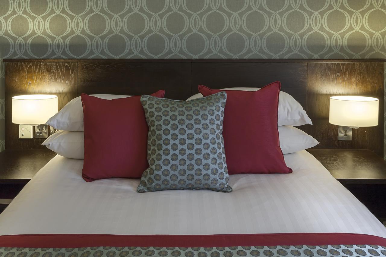 Best Western Plus Pinewood Manchester Airport-Wilmslow Hotel Екстер'єр фото